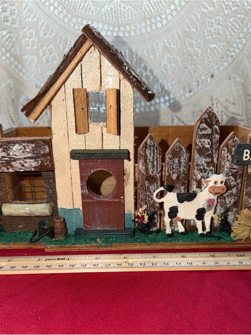 Rustic Farmhouse Decorative Barn Scene - Beige and Brown